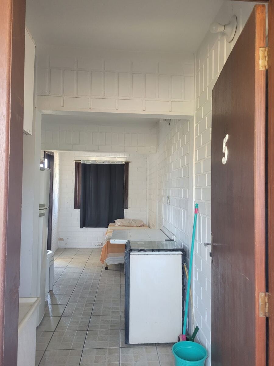 Entrada e ambiente principal do Apartamento 5 no Camping Padang